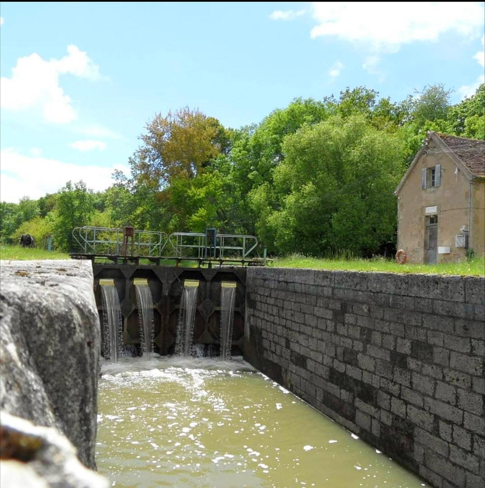 Gite Le Delice Villa Tannay  Exterior foto